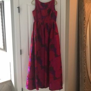 A beautiful Adrianna Papell gown